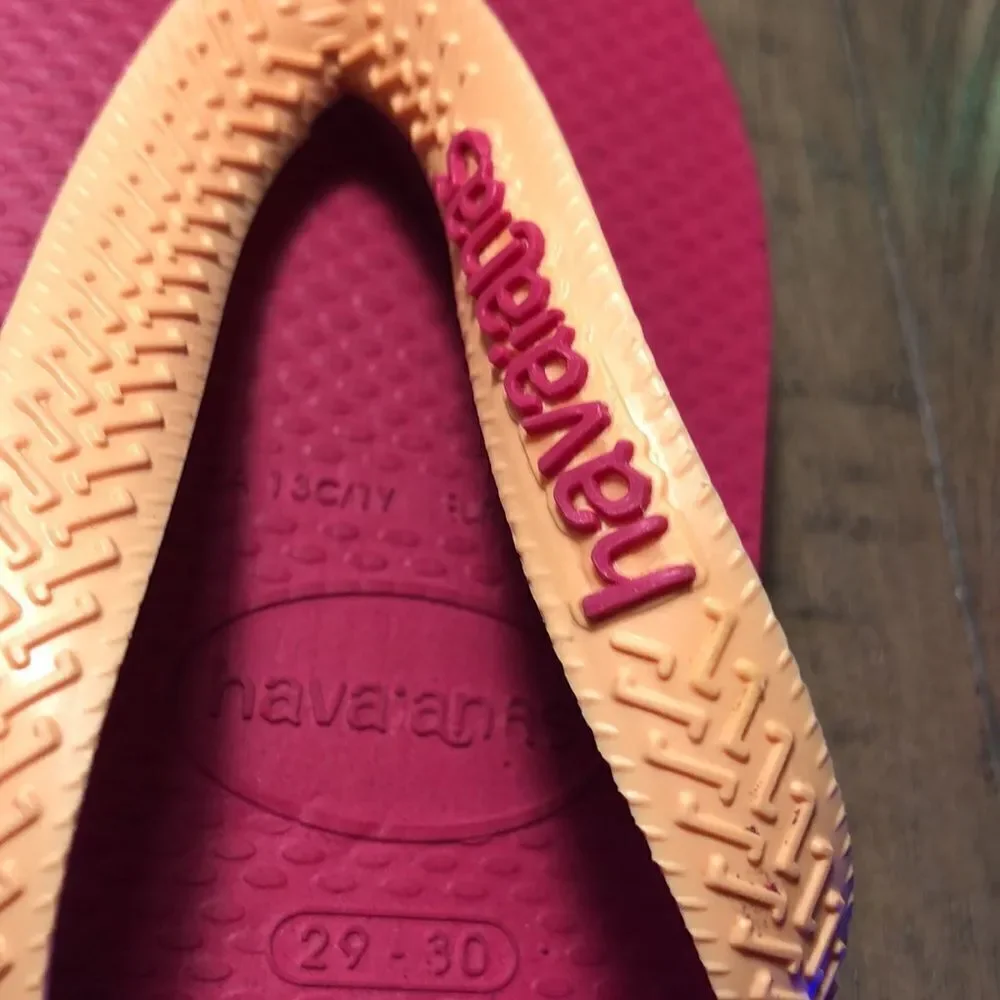 🏖️ HOST PICK 2/13 Pink 🌸 & Orange 🍊 Havianas. Pool 🏊🏻‍♀️ beach 🏝️ EUC. C13